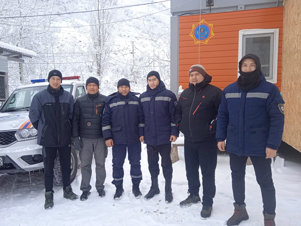 Горные спасатели: С ними горы на «Вы»