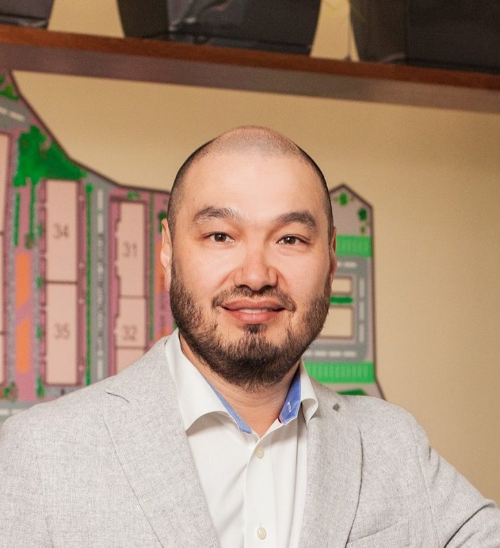 Бизнесмен Еркин Татишев