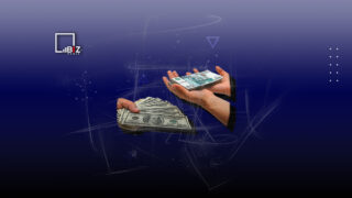 Россияне с апреля скупают валюту, ожидая обвала рубля