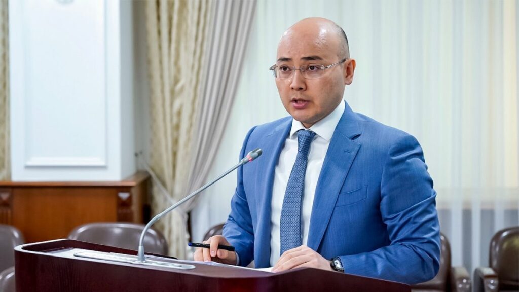 Алибек Куантыров.