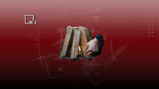 Люди сняли человека, разжигающего костер во время пожара на Коктобе