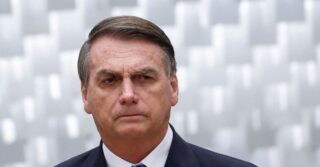 Бразильский Болсонаро приземляется во Флориде, избегая передачи Лулы