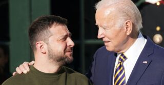 Для Байдена и Зеленского визит в США подчеркивает доверие после трений