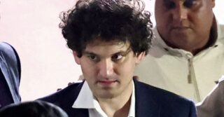 Эксклюзив: Сэм Бэнкман-Фрид отменит решение об оспаривании экстрадиции