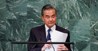 Китай ввел санкции против двух американцев из-за споров о правах в Тибете