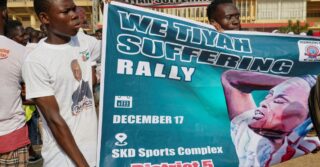 Либерийцы протестуют из-за экономических трудностей и отсутствия президента