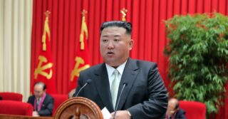 Северная Корея осуждает новую стратегию безопасности Японии, предупреждает о военных мерах