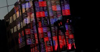 Акции оживают, в то время как на горизонте появляются мрачные прогнозы