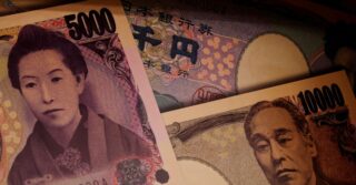 Анализ: Контроль кривой доходности Банка Японии в опасности, поскольку политика имеет неприятные последствия