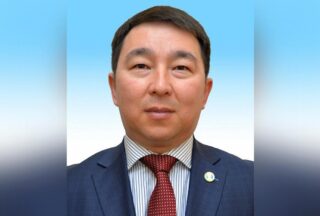 Бакыт Нурмуханов назначен заместителем председателя Конституционного суда РК