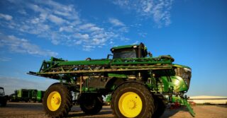 Deere & Co. позволит фермерам самостоятельно ремонтировать свою технику