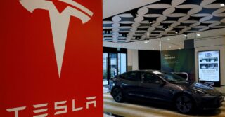 Фактбокс: Подробности снижения цен Tesla в Китае и на других азиатских рынках