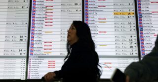 На Southwest Airlines подали в суд за то, что они не вернули деньги после крушения самолета