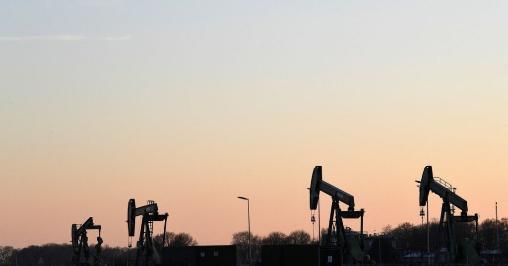 Казахстан планирует снизить план по нефтедобыче на 2023-2024 годы