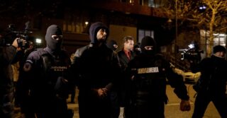 Румынские прокуроры хотят продлить арест Эндрю Тейта