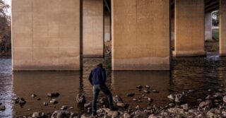 Специальный репортаж: Бойскауты, католические епархии находят убежище от исков о сексуальном насилии в банкротстве