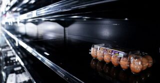 Высокие цены на яйца должны быть расследованы, говорит американская фермерская группа