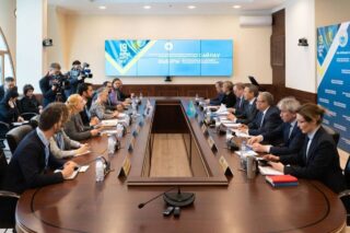 ЦИК аккредитовала 25 наблюдателей на выборы в Мажилис и маслихат в Казахстане