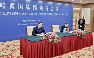 Главы компаний «Казахстан темир жолы» и China Railway обсудили перспективы сотрудничества