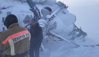 МЧС рассказал о состоянии выживших после крушения вертолета