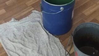 Одну из школ Атырау уже больше года топит талыми водами и неизвестно, когда будет ремонт