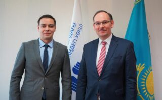 Омбудсмен Артур Ластаев встретился с Главой Офиса программ ОБСЕ в Астане Фолькером Фробартом