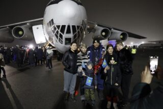 Первая группа казахстанских спасателей вернулась домой из турецкого Газиантепа