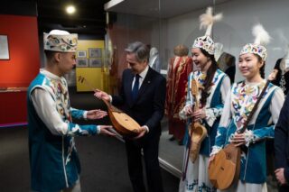 Посольство США в Казахстане способствует укреплению связей между нашими странами и народами — Энтони Блинкен