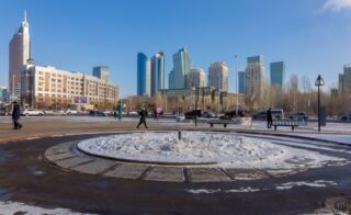 Сегодня, в четверг, в Астане прогнозируют снег, в Алматы — вновь тепло, в Шымкенте — дождь