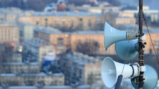 В Казахстане 1 марта планируют включить сирены и перехватить ТВ и радиоэфиры для проверки системы оповещения