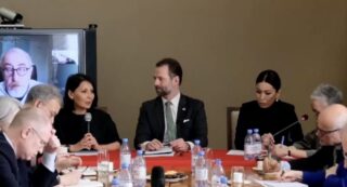 В поддержку независимых журналистов посольство Канады в Астане провело встречу