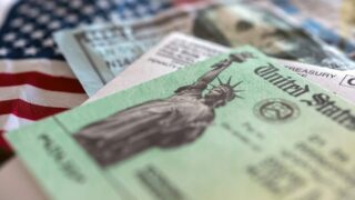 Иностранные вложения в госдолг США уменьшились на 245 миллиардов долларов