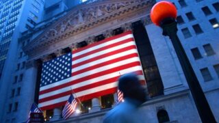 Индекс доверия потребителей в США вырос в марте, превзойдя ожидания аналитиков