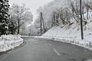 Из-за непогоды на трассе в Алматинской области ограничили движение