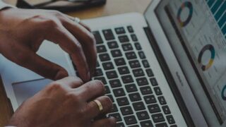 Кандидат на выборах в мажилис не может подать жалобу из-за сбоя на сайте eOtinish