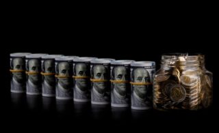 Курс тенге укрепился на 3,2% за февраль: Национальный Банк объясняет причины укрепления