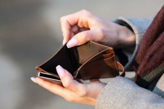 Мошенники активизировались по поводу внесудебного банкротства в Казахстане