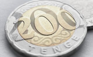 На KASE доллар в 11:00 продавался выше отметки в 452 тенге