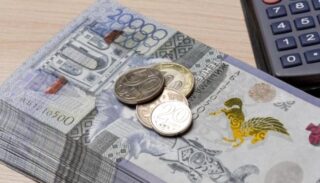 Нацбанк сообщил, что в феврале кредиты для казахстанцев подорожали