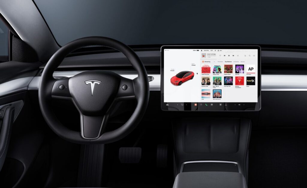 Фото: Tesla