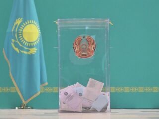 В КазНУ объяснили причины очередей студентов на выборах