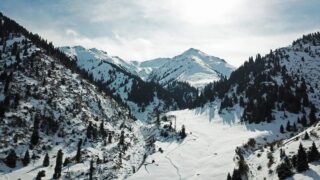 Возросла лавинная опасность в Заилийском Алатау: 37 сходов снежных масс за сутки