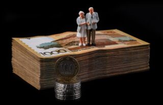 За обслуживание ЕНПФ казахстанцы будут платить меньше