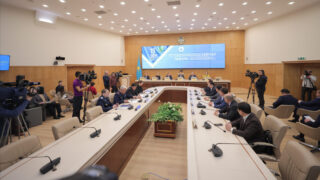 Законно ли включение учителей в избирательные участки?