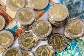 АФМ пресекло деятельность группы, сбывавшей поддельные тенге