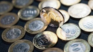 АРРФР намерено ужесточить правила выдачи кредитов в МФО для казахстанцев до 21 года