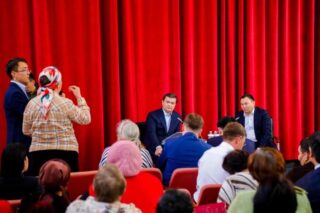 Астанчане обратились к акиму с просьбой снести два аварийных общежития