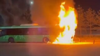 Автобус маршрута №125 сгорел в Турксибском районе Алматы