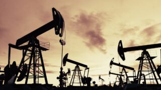 Цены на нефть падают из-за «Бежевой книги» ФРС США