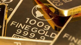 Цены на золото растут на фоне ожидания публикации «Бежевой книги» ФРС